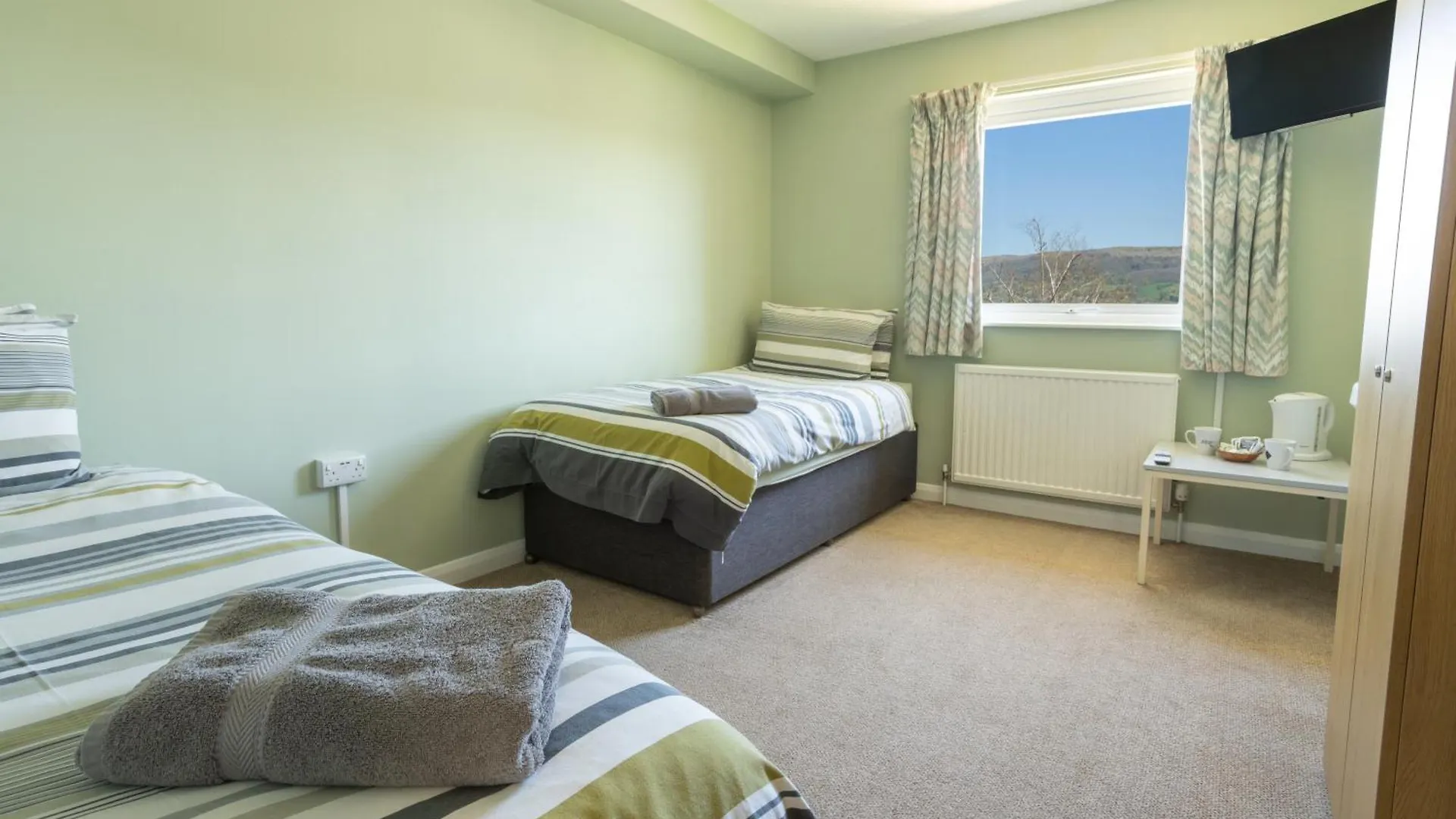 Hunters Lodge Cheltenham